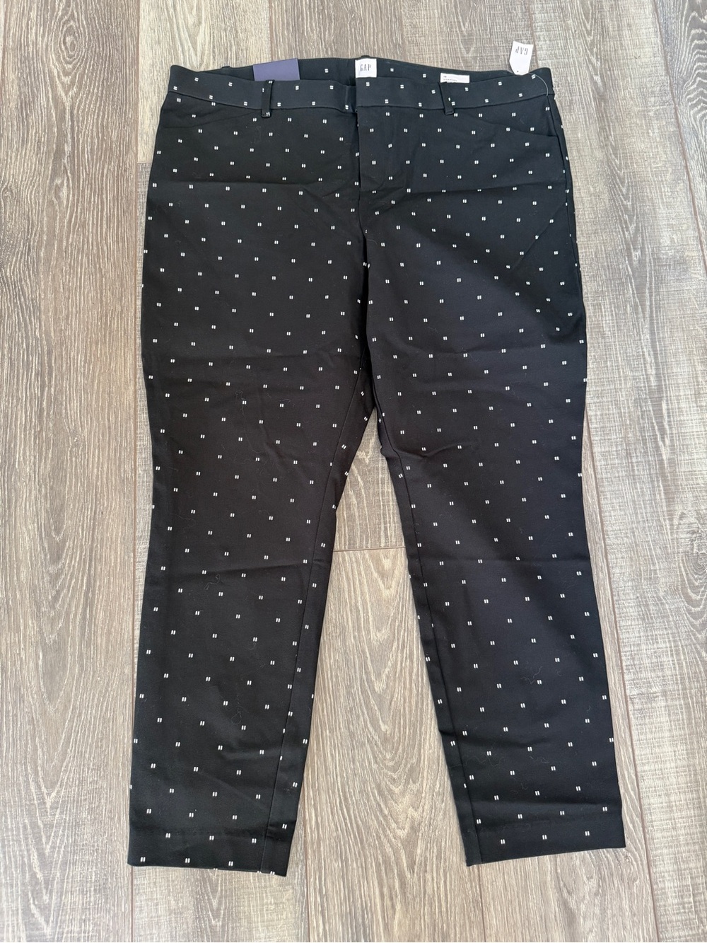 GAP Black Skinny Ankle Pants with White Accents